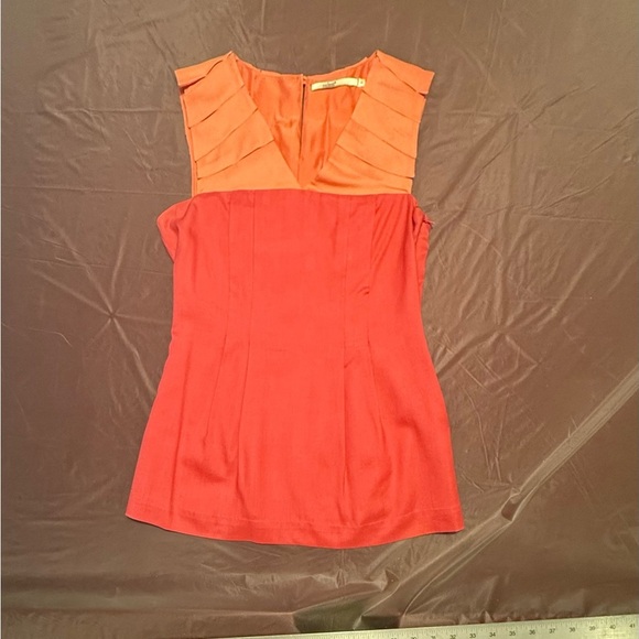 Mint Vneck Silk Orange/Pink Colorblock Sleeveless Pleated Silk Blouse Size 2/XS - Picture 2 of 12